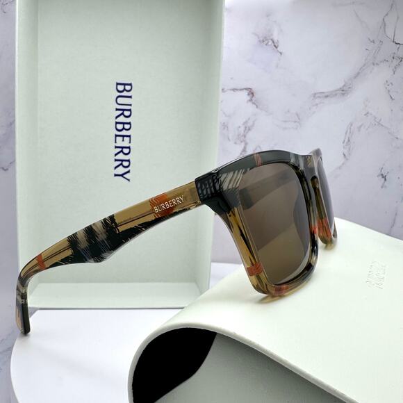 NEW Burberry Sunglasses - Picture 16 of 16